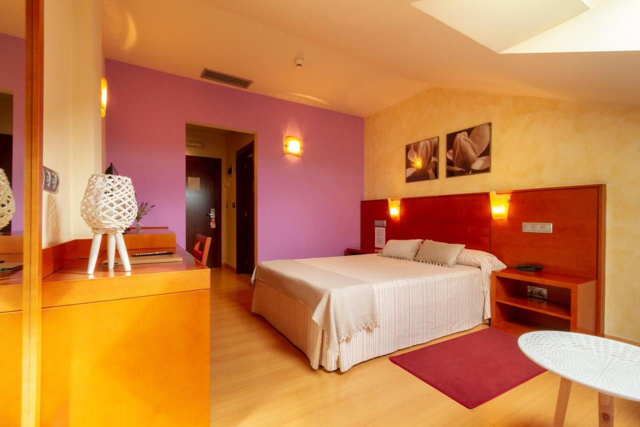 Hotel Miravalle Ourense Exteriör bild