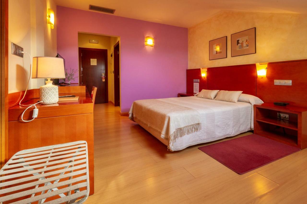 Hotel Miravalle Ourense Exteriör bild
